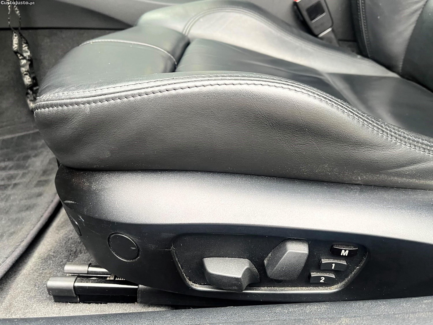 BMW 330 i — fotografia 3