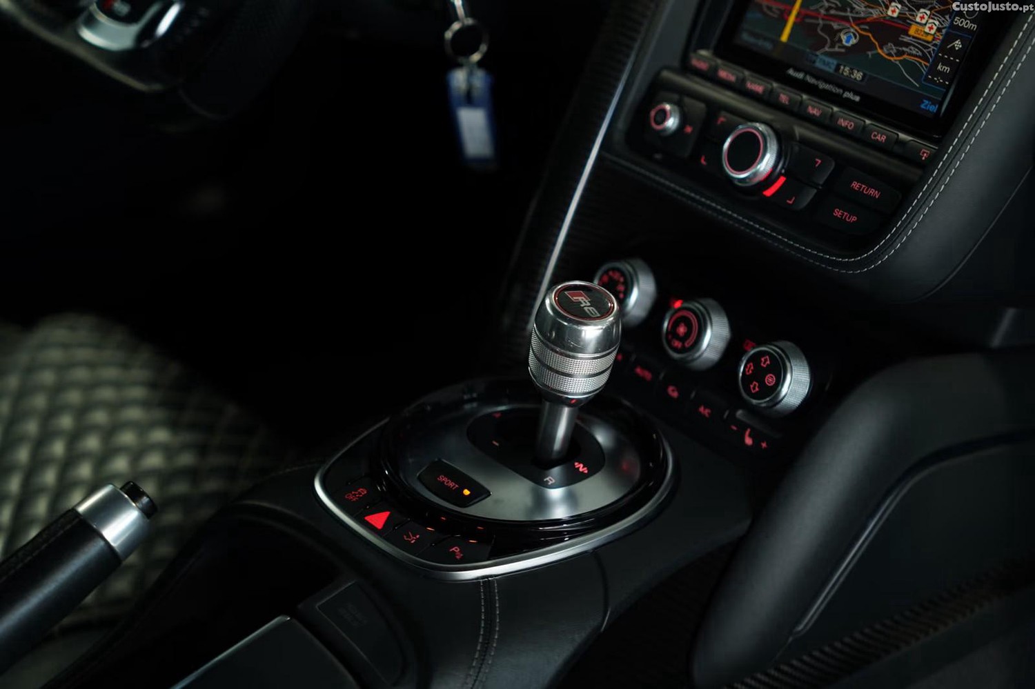 Audi R8 5.2 FSi V10 — fotografia 9