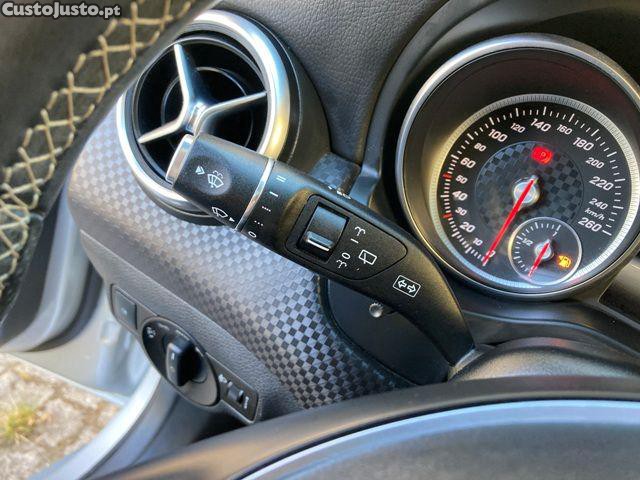 Mercedes-Benz A 180 Urban — fotografia 15