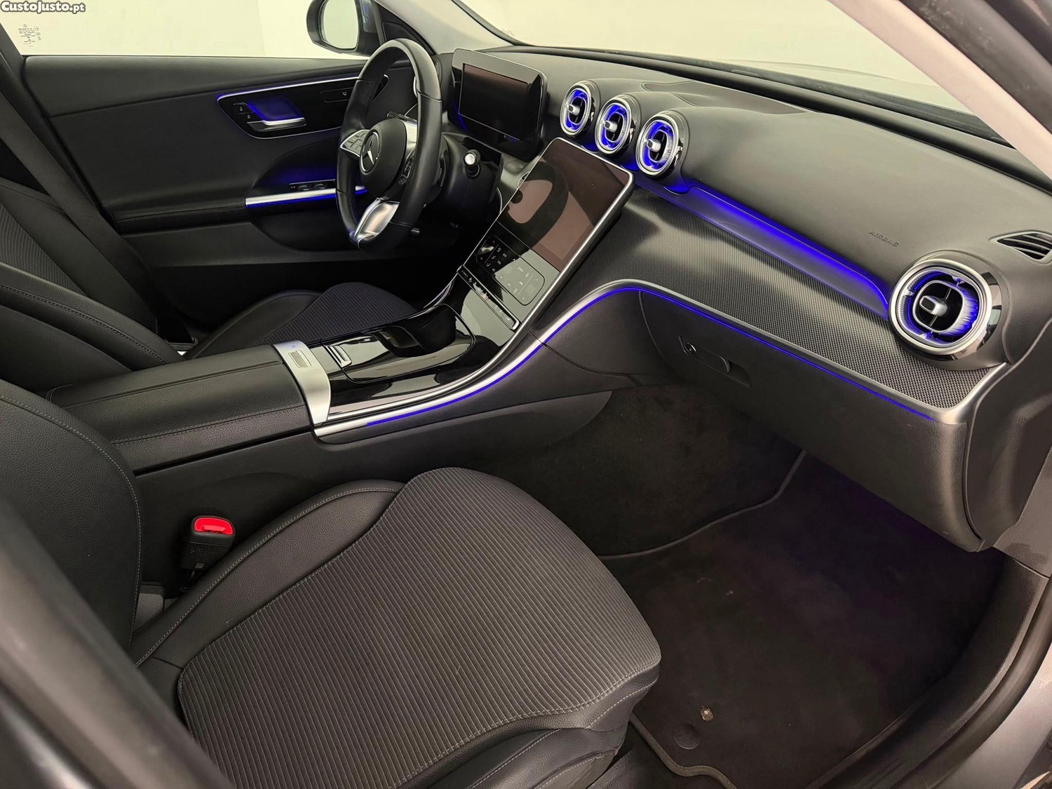 Mercedes-Benz C 300 e AMG Line — fotografia 9