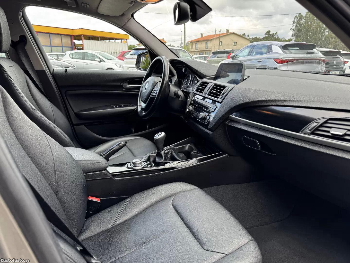 BMW 116 D line sport — fotografia 18