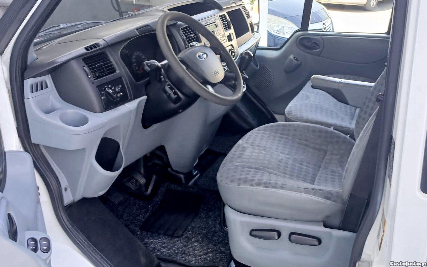 Ford Transit 9 Lugares — fotografia 7