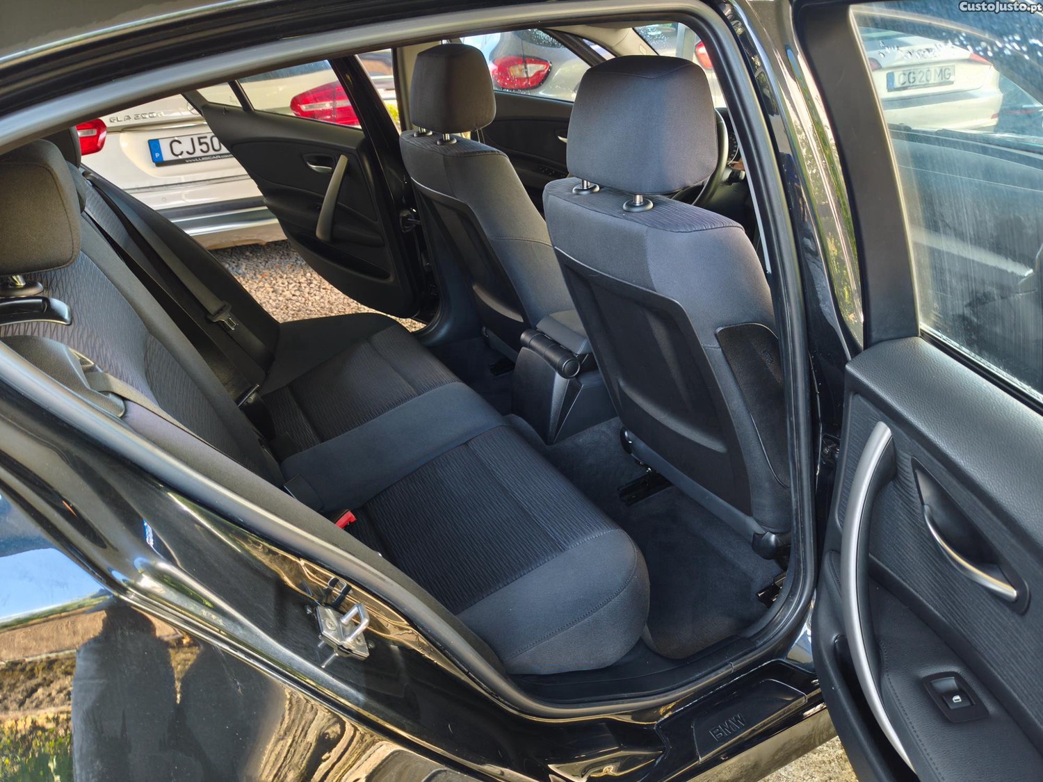 BMW 118 d — fotografia 2
