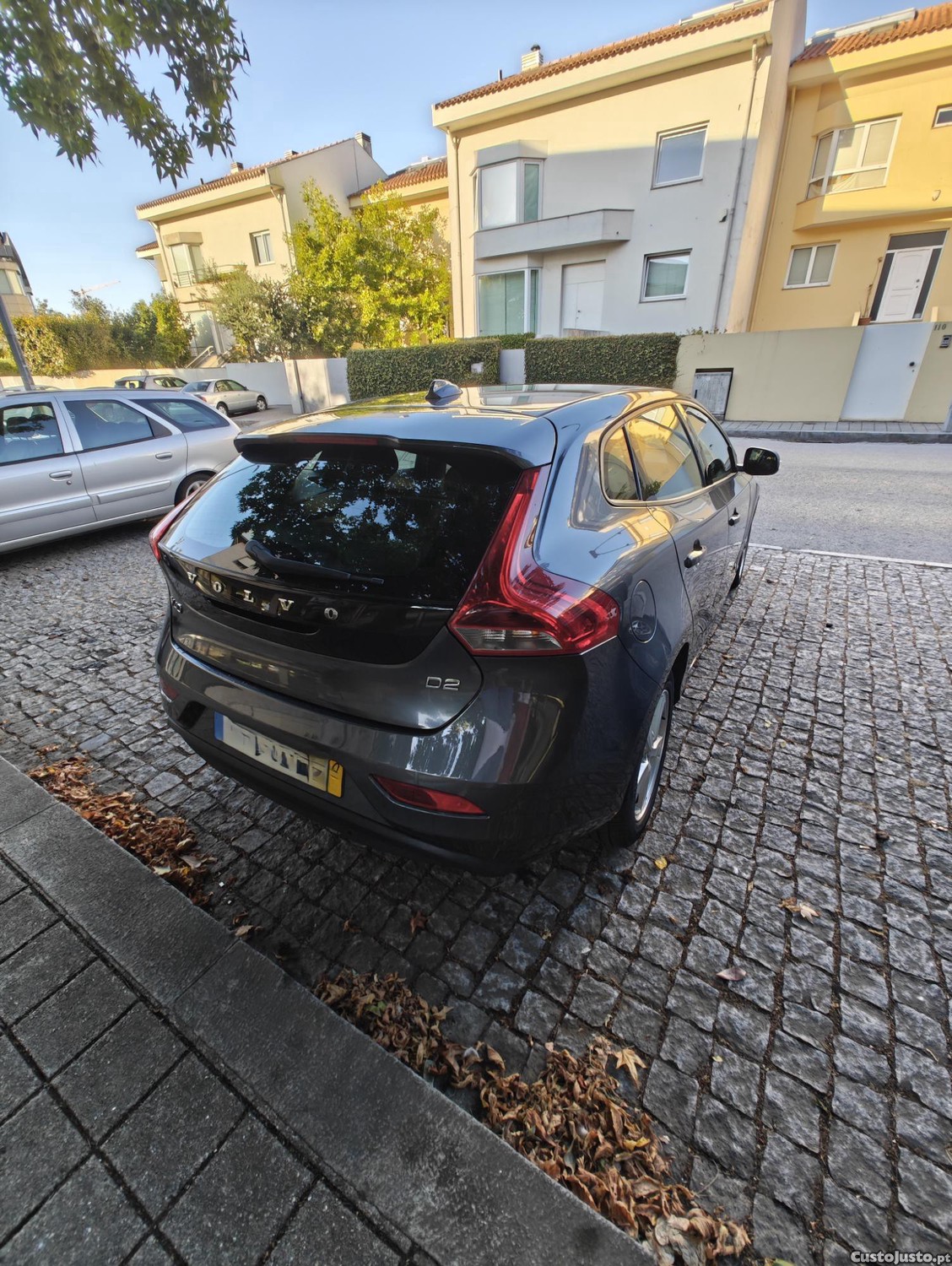 Volvo V40 D2 Kinetic — fotografia 3