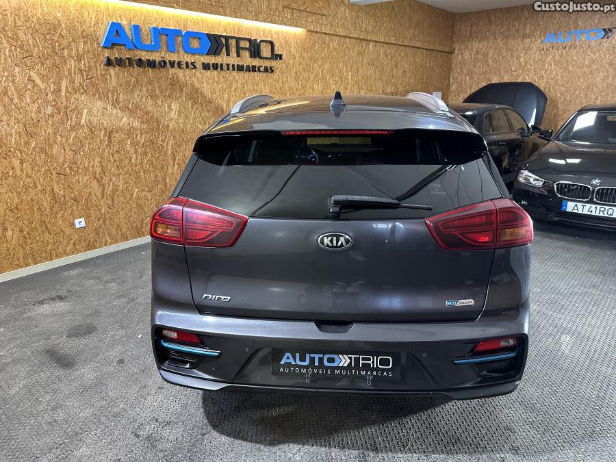 Kia e-Niro 64kWh — fotografia 18