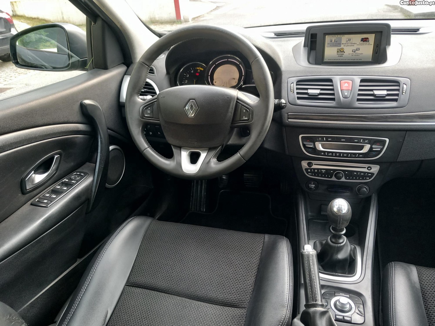 Renault Mégane Sport Tourer 1.5 dCi Confort - 10 — fotografia 4
