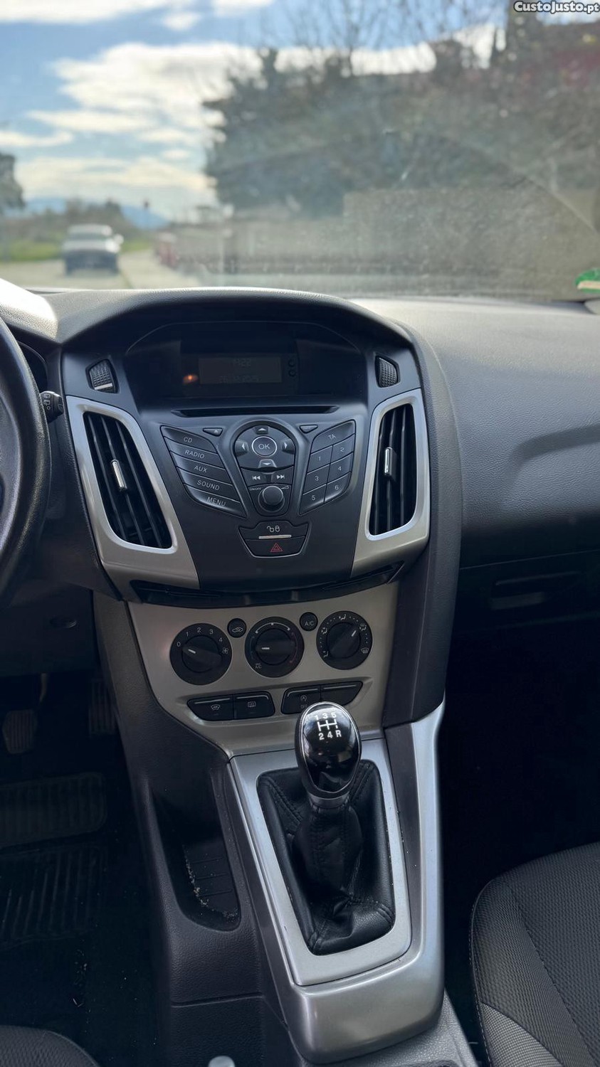 Ford Focus 1.0 Ecoboost — fotografia 3