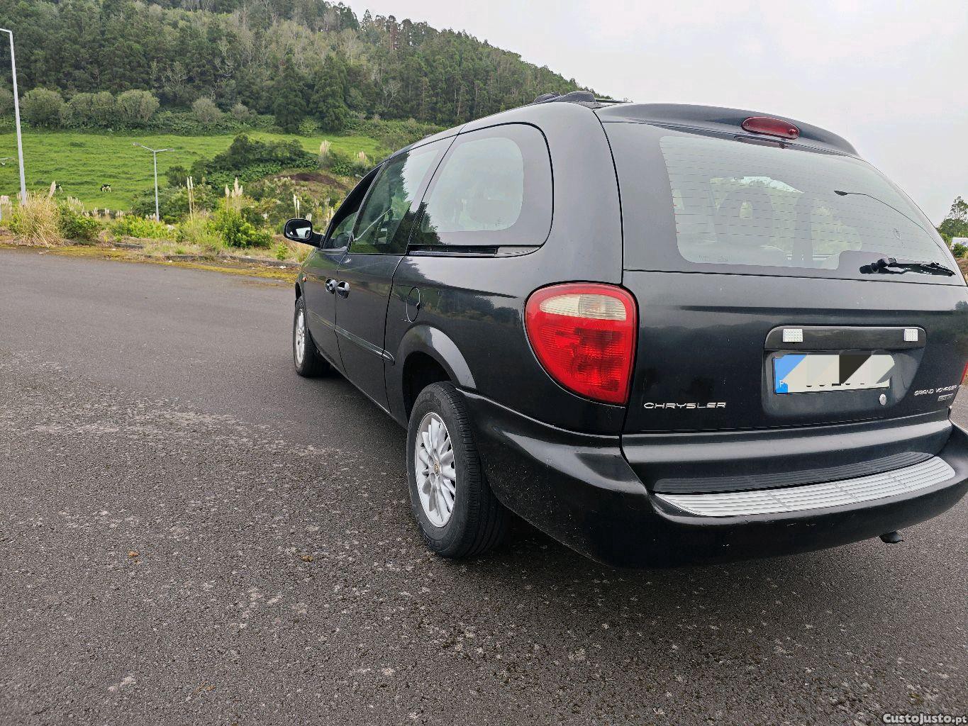 Chrysler Grand Voyager 2.5 CRD — fotografia 11
