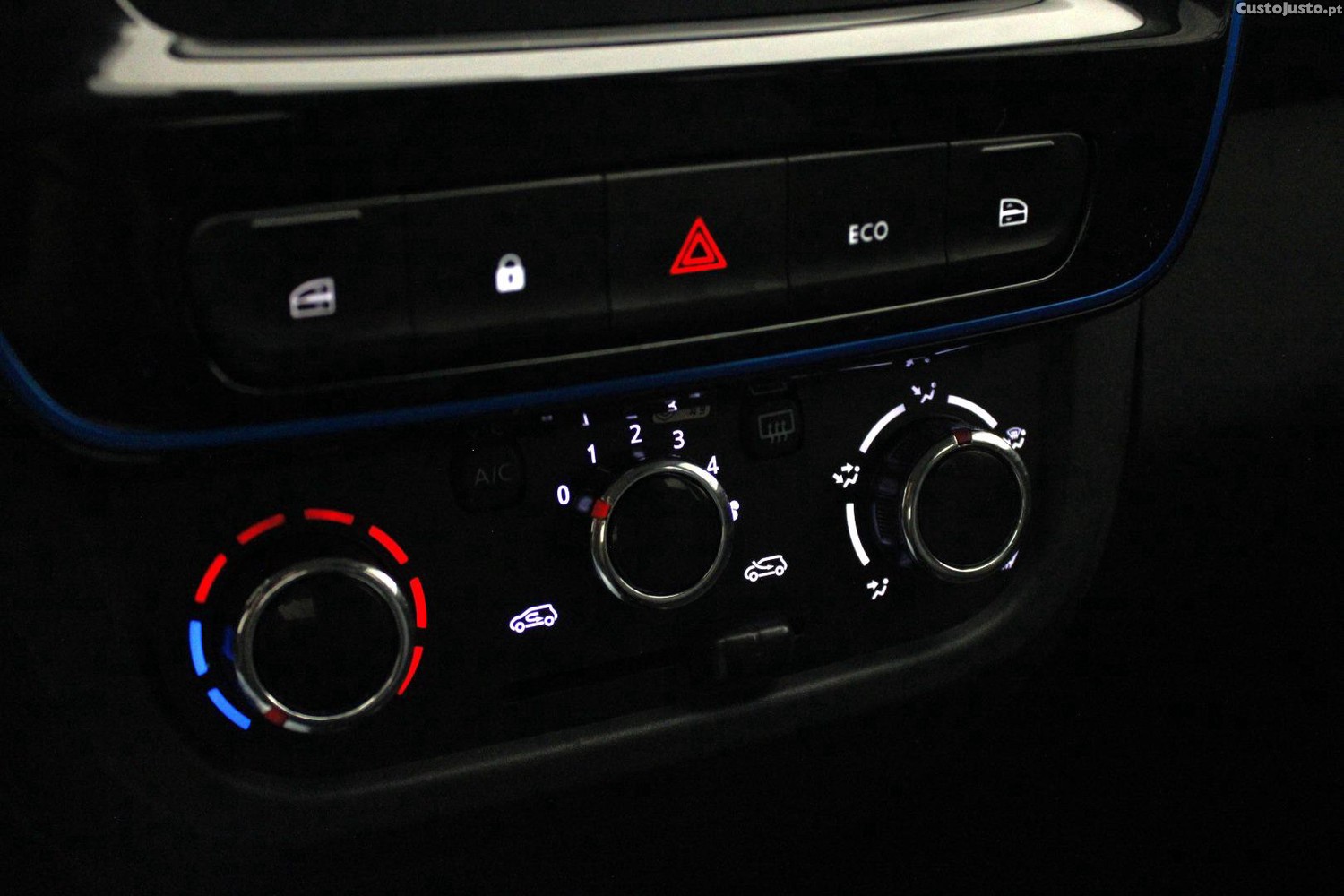 Dacia Spring ELECTRIC 22Kw EV COMFORT (AUTO) — fotografia 12