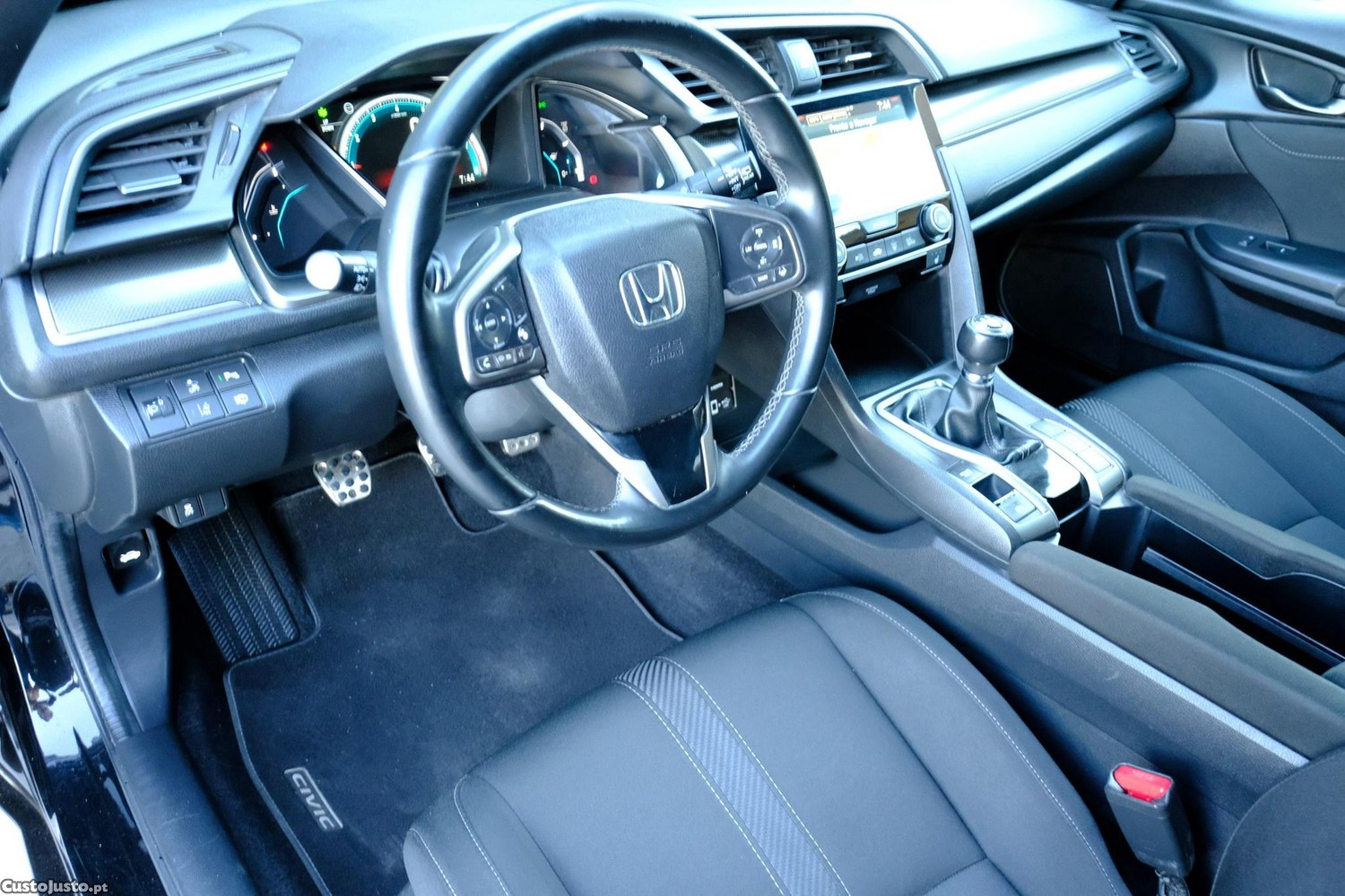 Honda Civic 1.0 i-VTEC Elegance Connect Navi — fotografia 19
