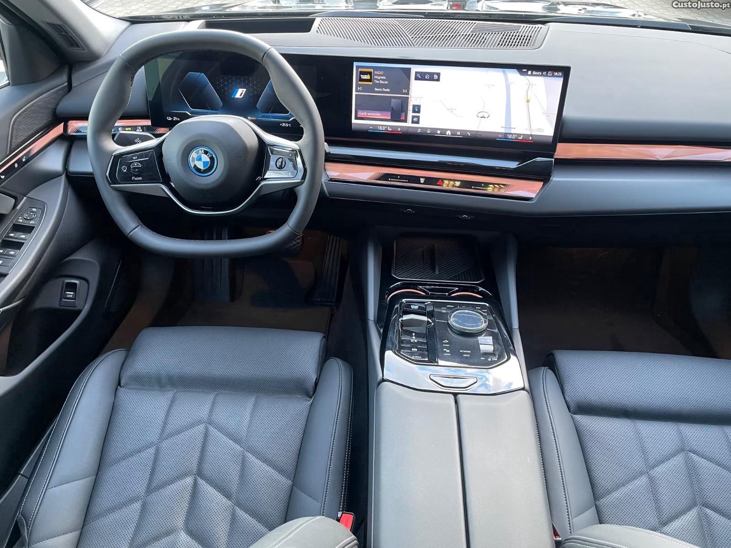 BMW i5 eDrive40 — fotografia 10