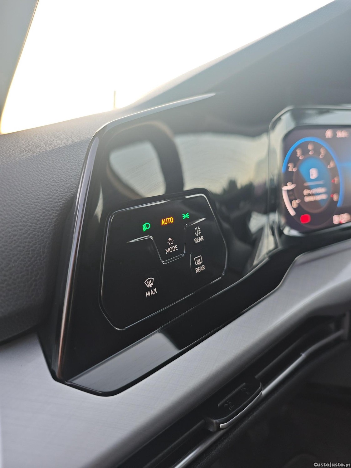 Volkswagen Golf VIII TSI LIFE — fotografia 8