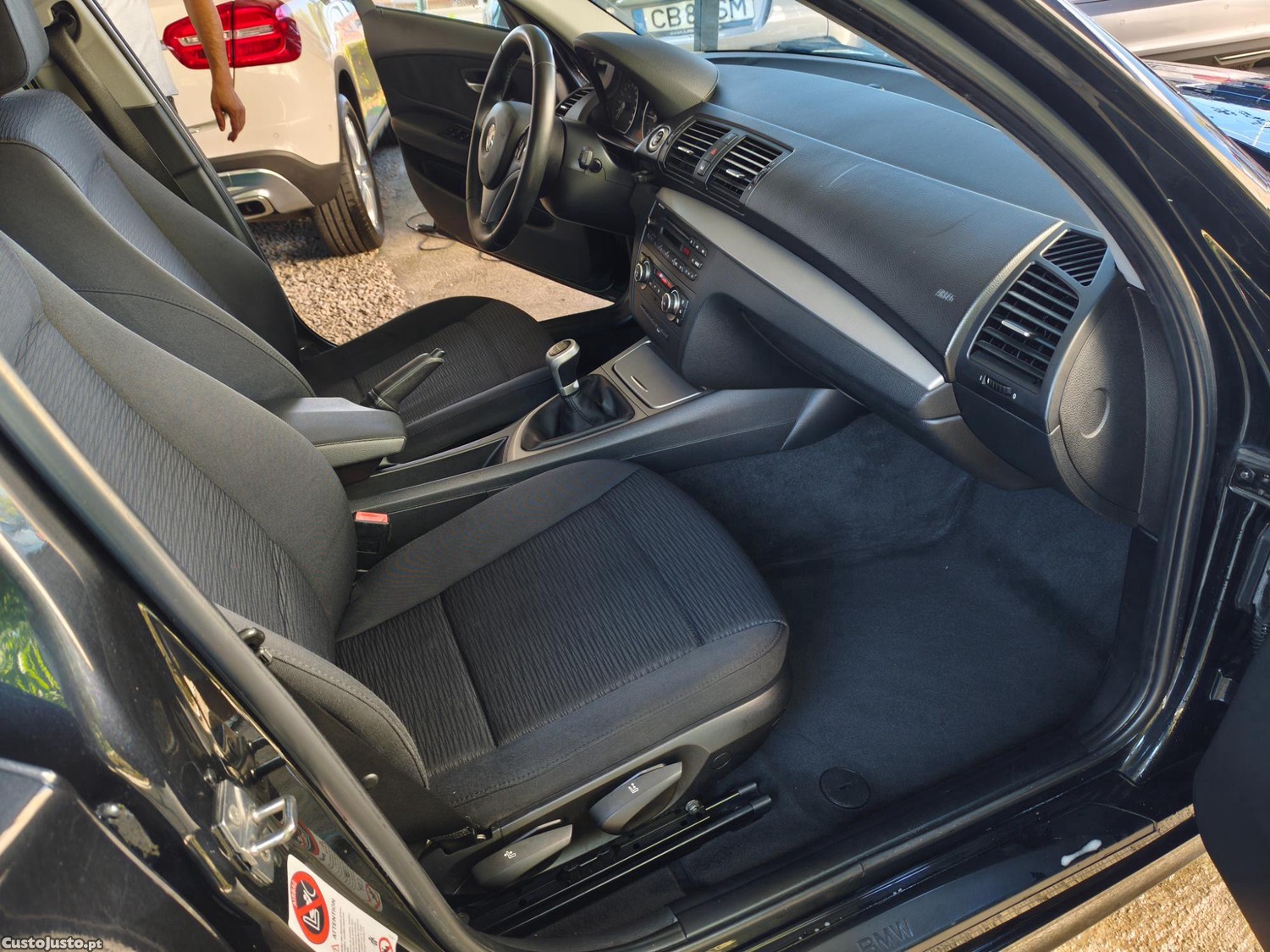 BMW 118 d — fotografia 3
