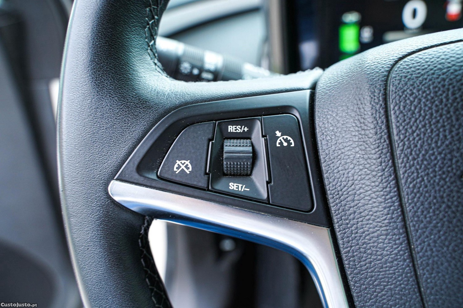 Opel Ampera 1.4 Ecotec Cosmo — fotografia 3
