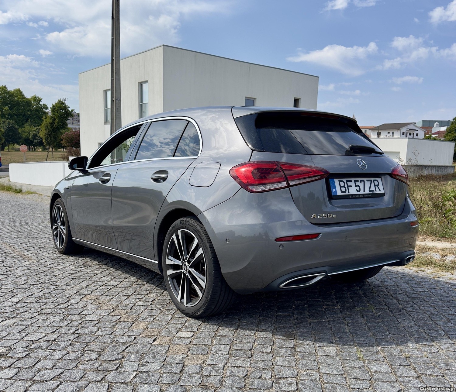 Mercedes-Benz A 250 A250e — fotografia 7