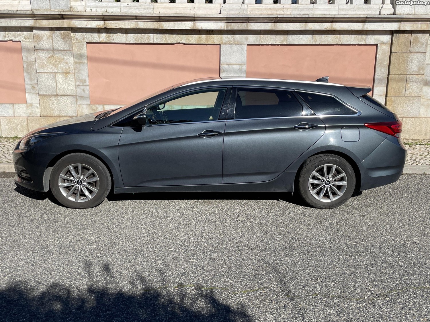 Hyundai i40 SW 1.7crdi Já Novo modelo — fotografia 5