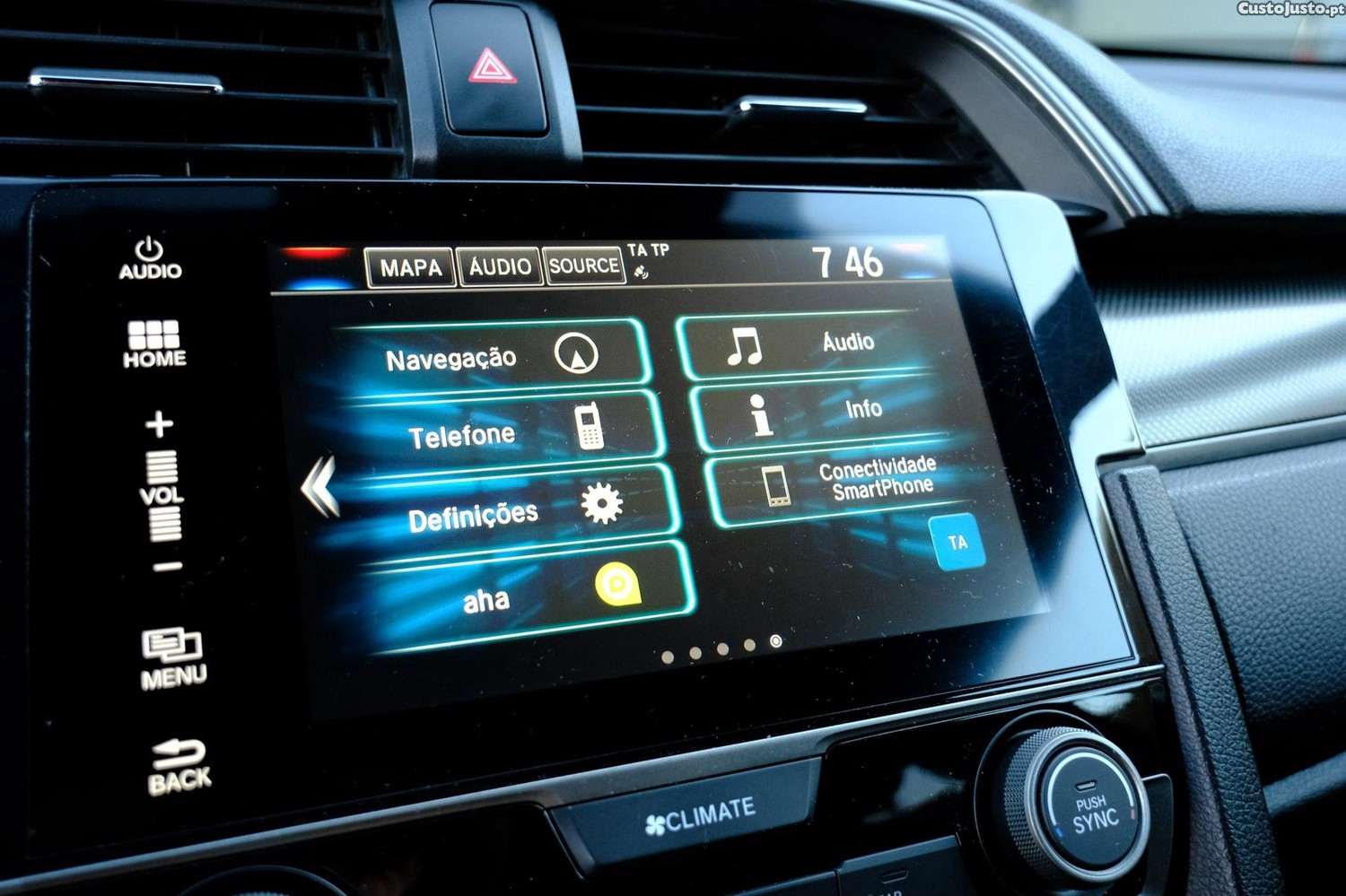 Honda Civic 1.0 i-VTEC Elegance Connect Navi — fotografia 4