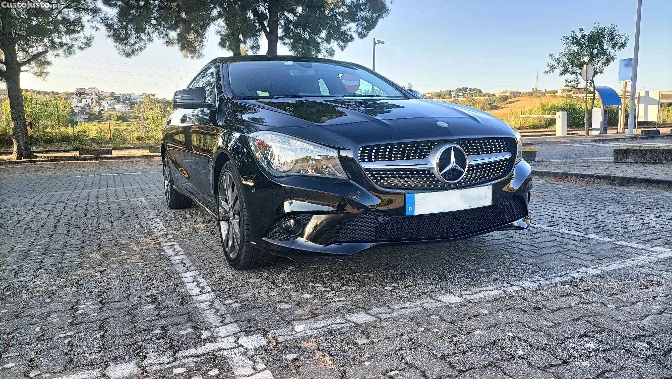 Mercedes-Benz CLA 200 200d Shooting Brake — fotografia 12