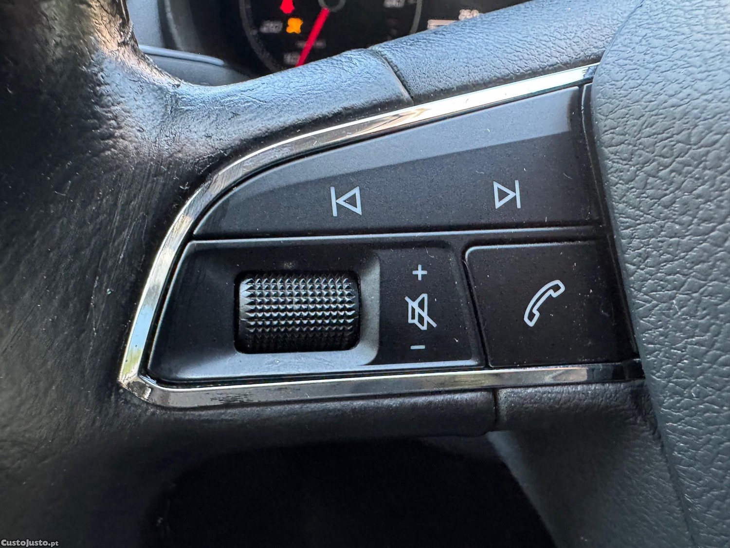 SEAT Ibiza 1.0 Reference — fotografia 11
