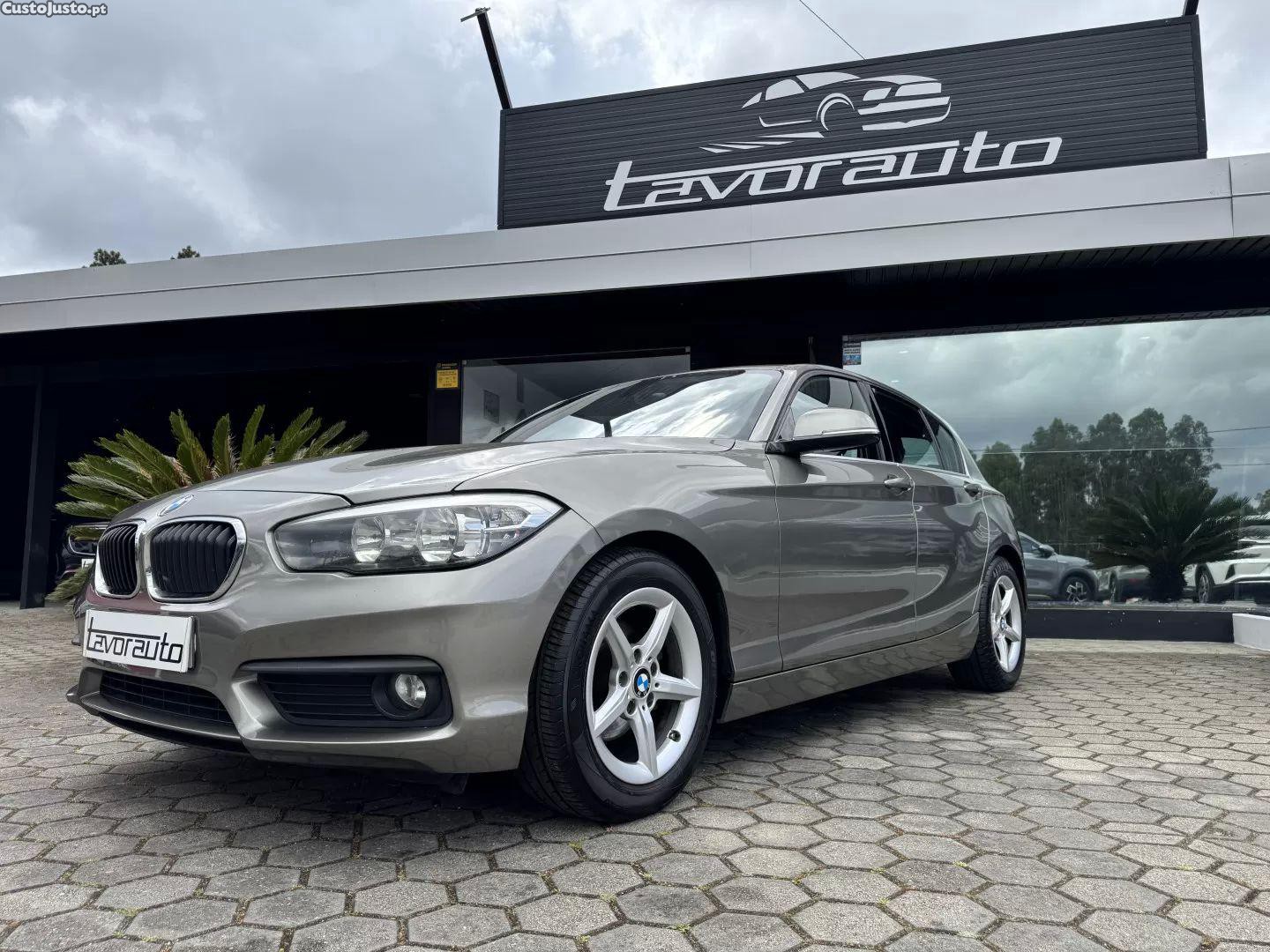 BMW 116 D line sport — fotografia 13