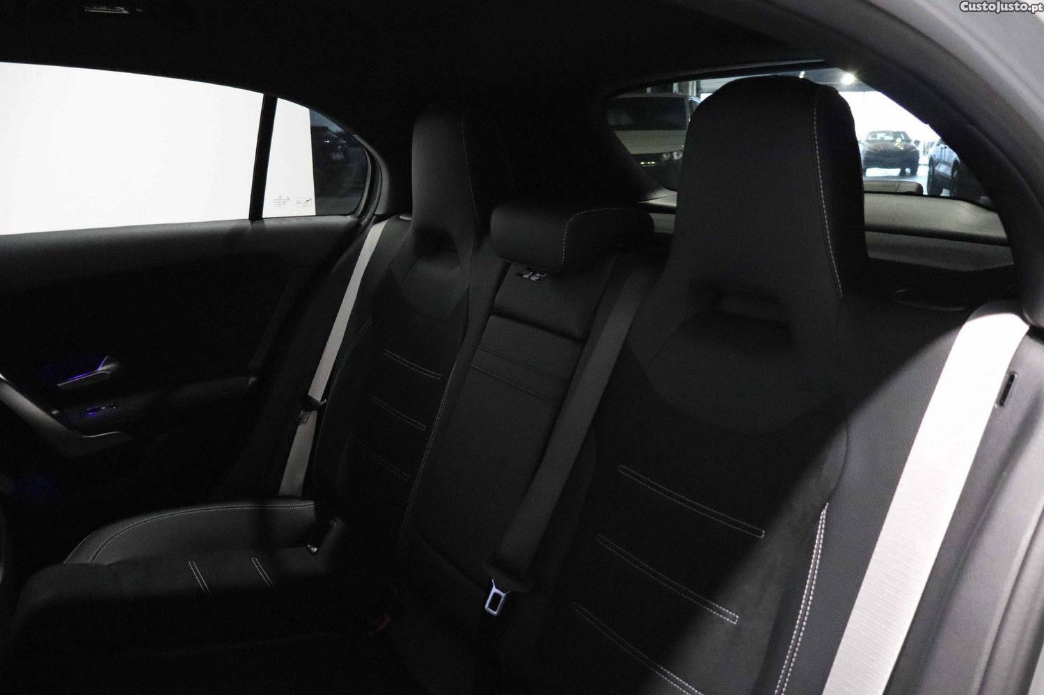Mercedes-Benz A 180 d — fotografia 5