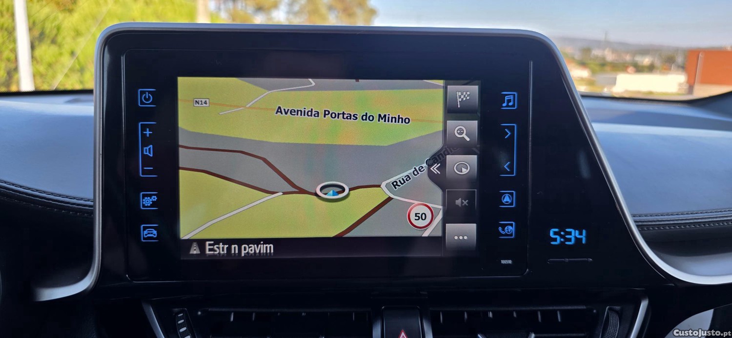 Toyota C-HR 1.8 Hybrid Square Collection — fotografia 3