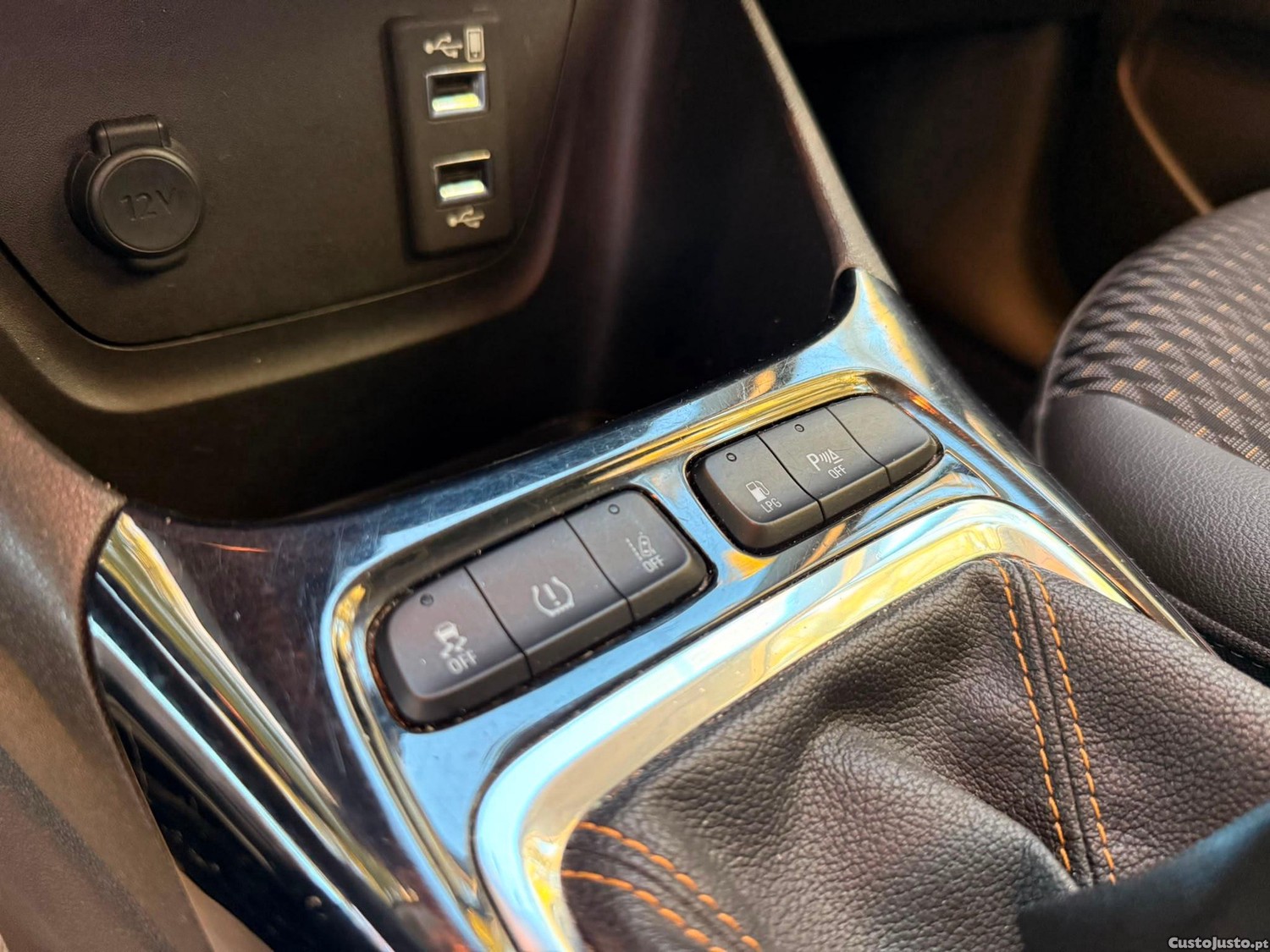 Opel Crossland X 1.2 Edition — fotografia 2