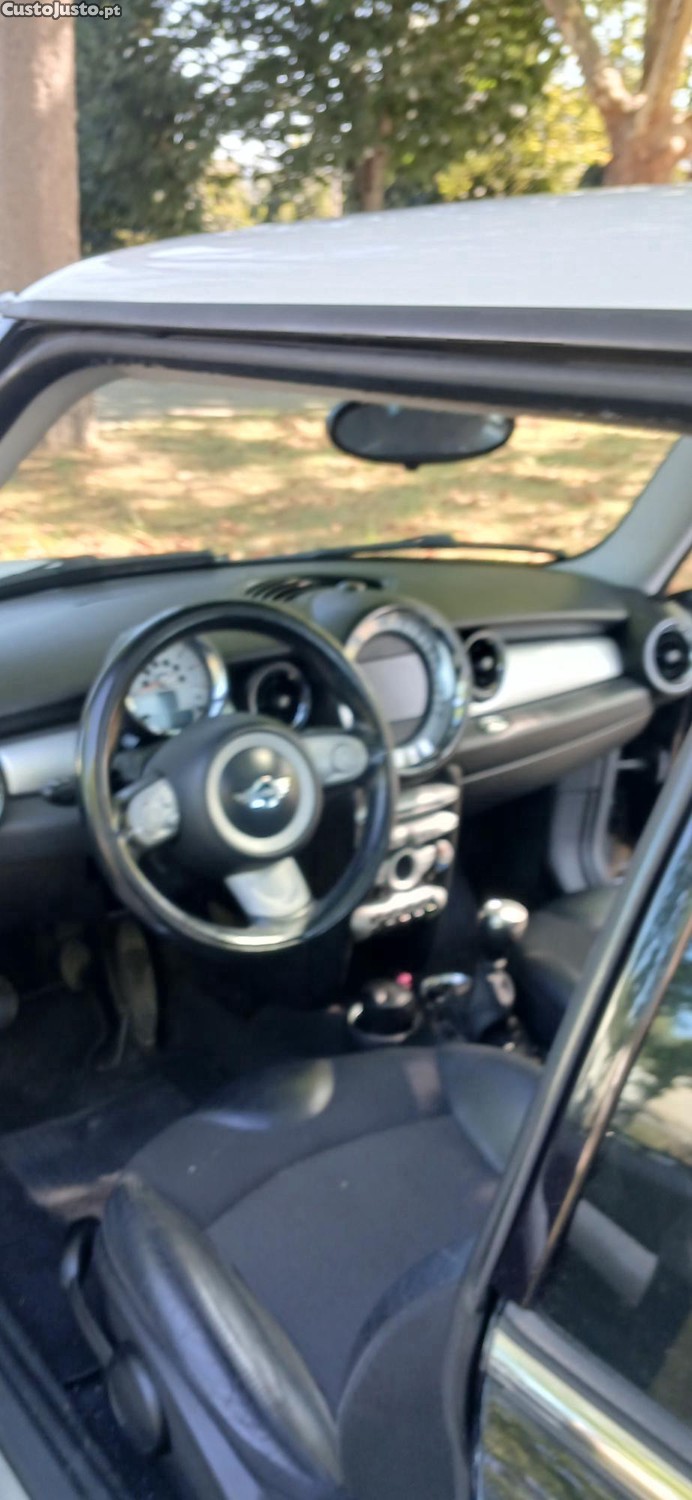 MINI Cooper 1600.110 CAV — fotografia 3