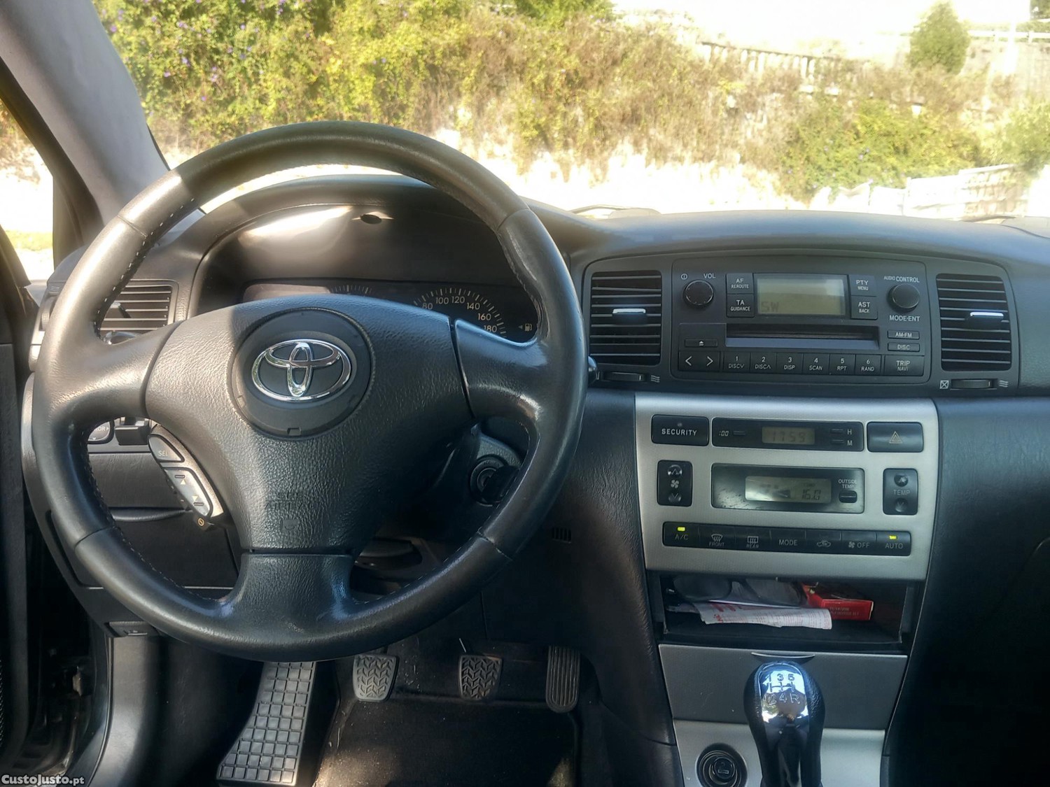 Toyota Corolla 1.4 VVT-i — fotografia 2
