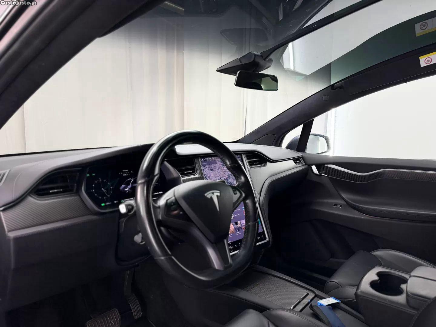 Tesla Model X 100d — fotografia 3