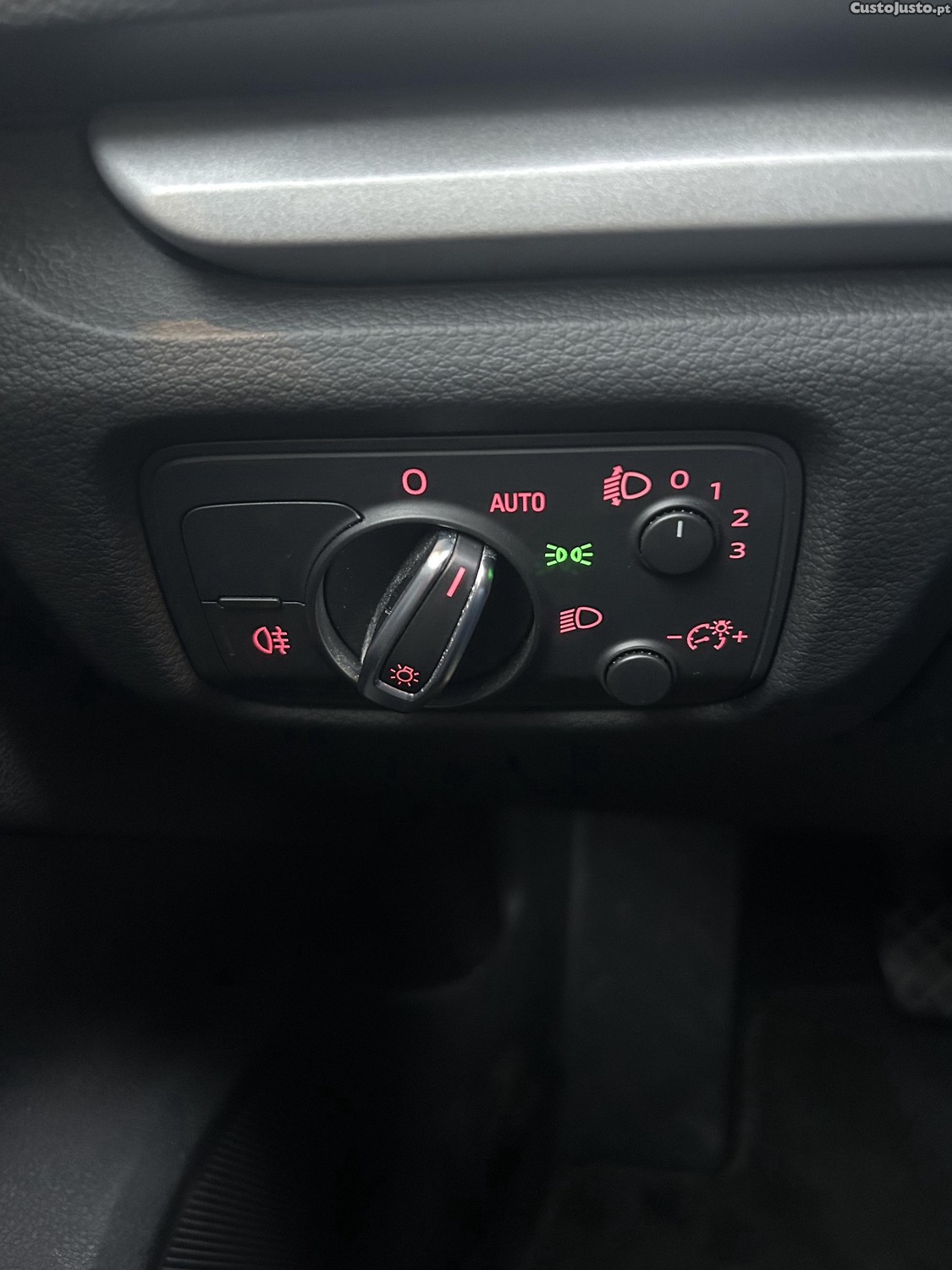 Audi A3 Sportback 1.6 Tdi — fotografia 3