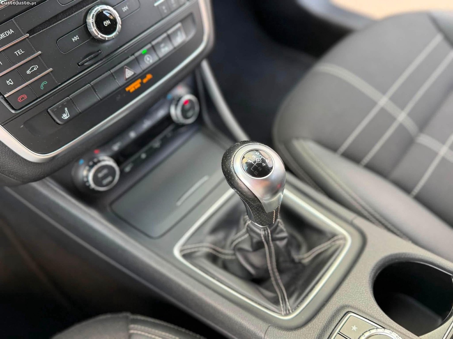 Mercedes-Benz CLA 200 CDi — fotografia 13