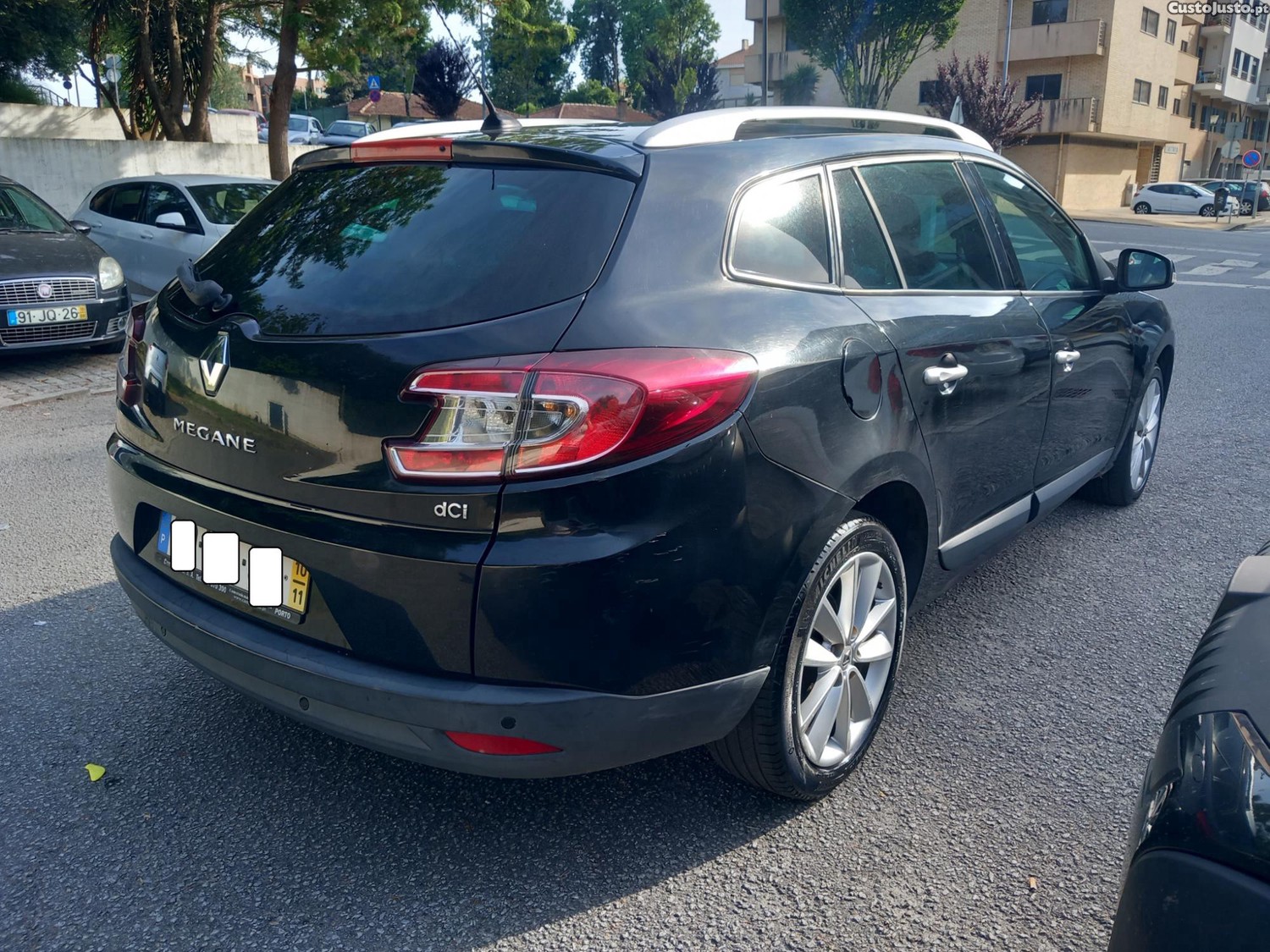 Renault Mégane Sport Tourer 1.5 dCi Confort - 10 — fotografia 15