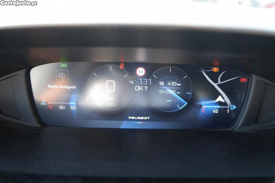 Peugeot 308 1.2 PureTech Allure — fotografia 4