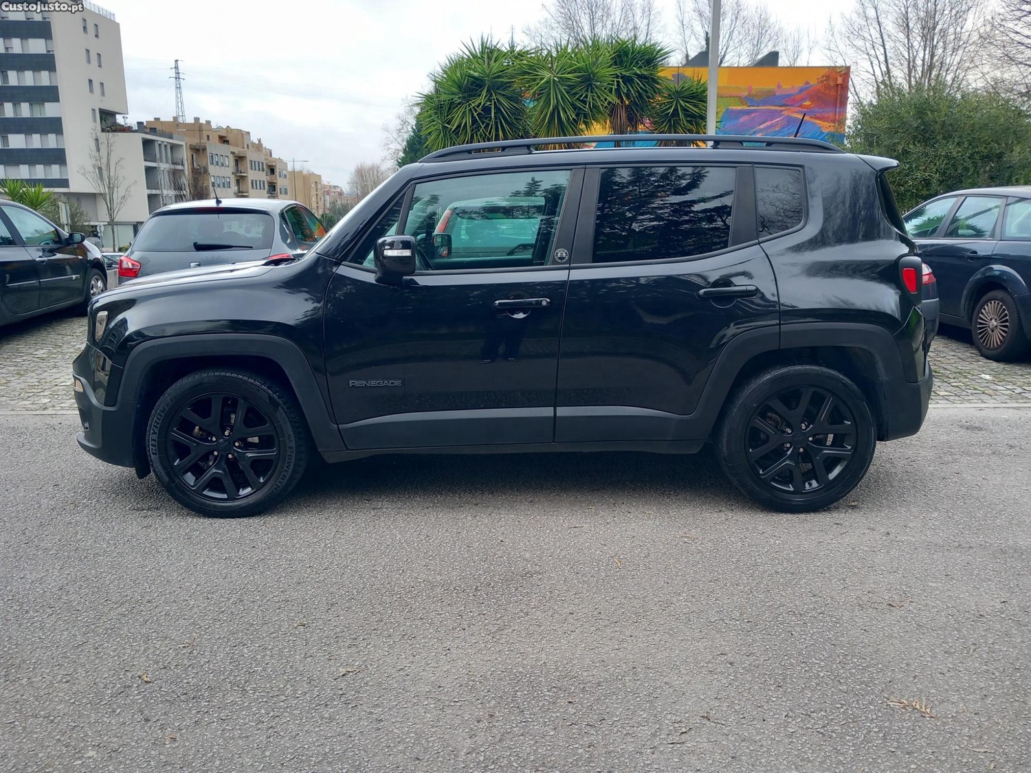 Jeep Renegade 1.6 MJD Night Eagle — fotografia 12