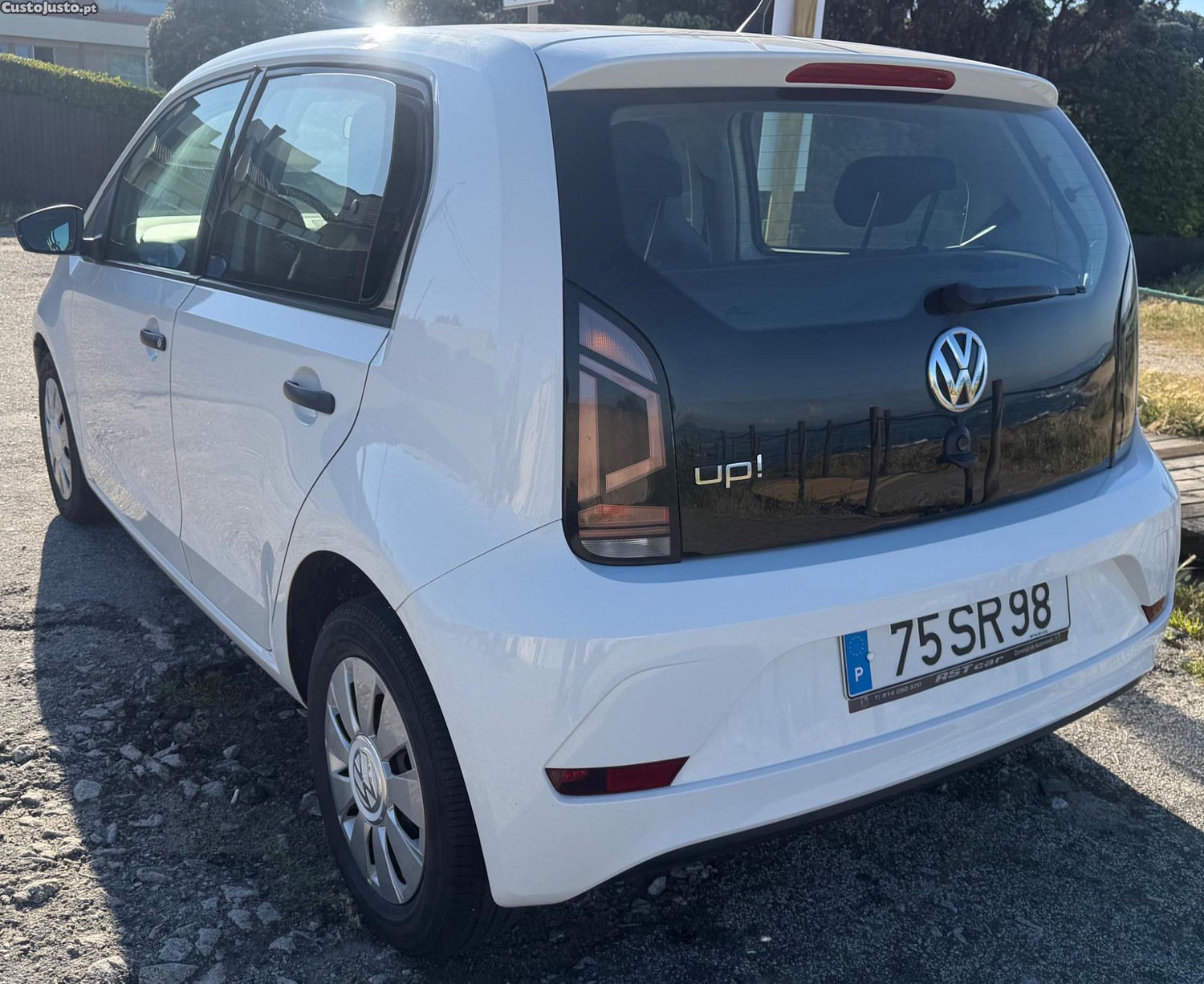 Volkswagen Up! 1.0 BlueMotion Move AC 60cv — fotografia 10