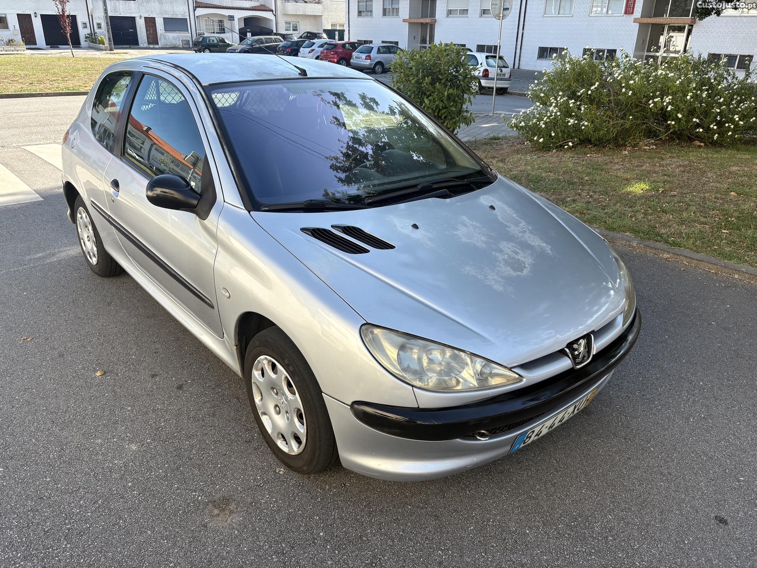 Peugeot 206 1.4 HDI Comercial — fotografia 5