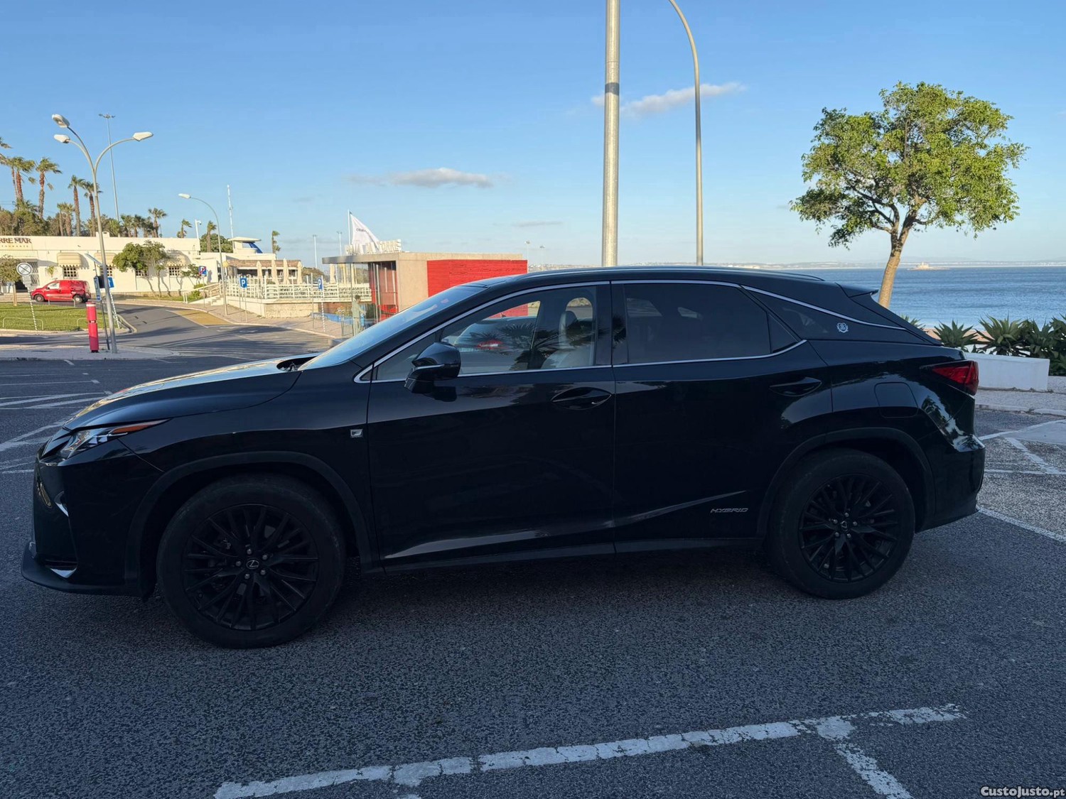 Lexus RX Sport — fotografia 8