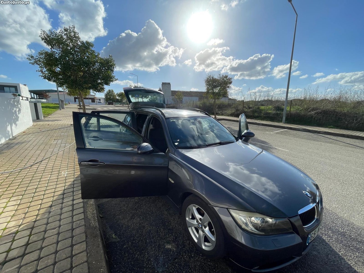 BMW 318 Touring — fotografia 11