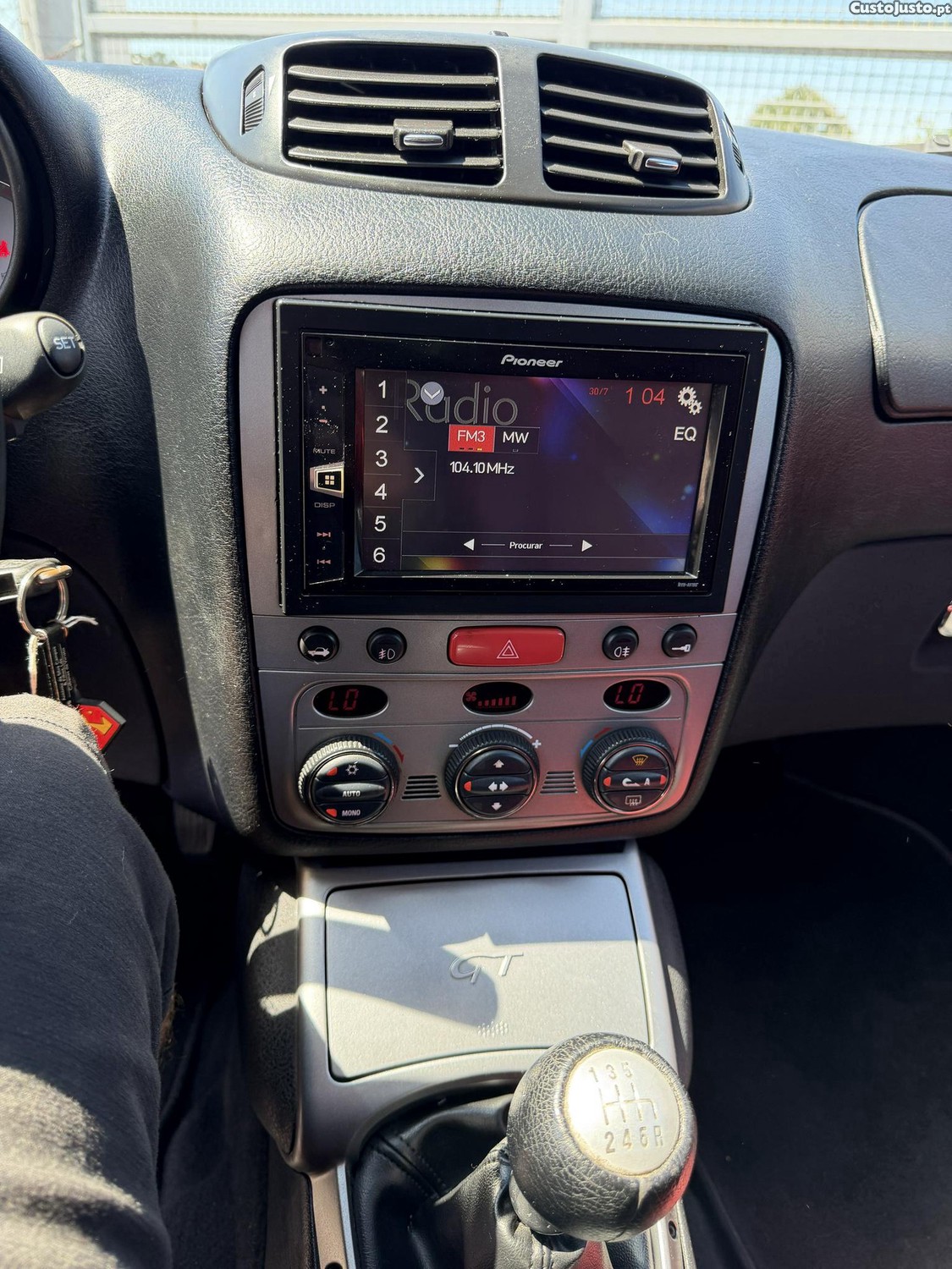 Alfa Romeo GT 1.9JTDM — fotografia 13
