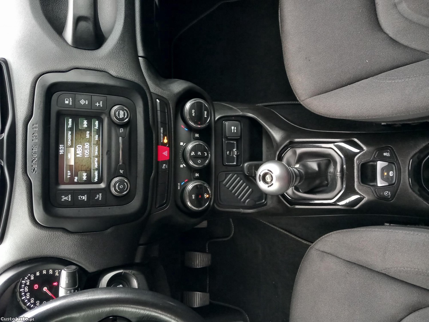 Jeep Renegade 1.6 MJD Night Eagle — fotografia 2