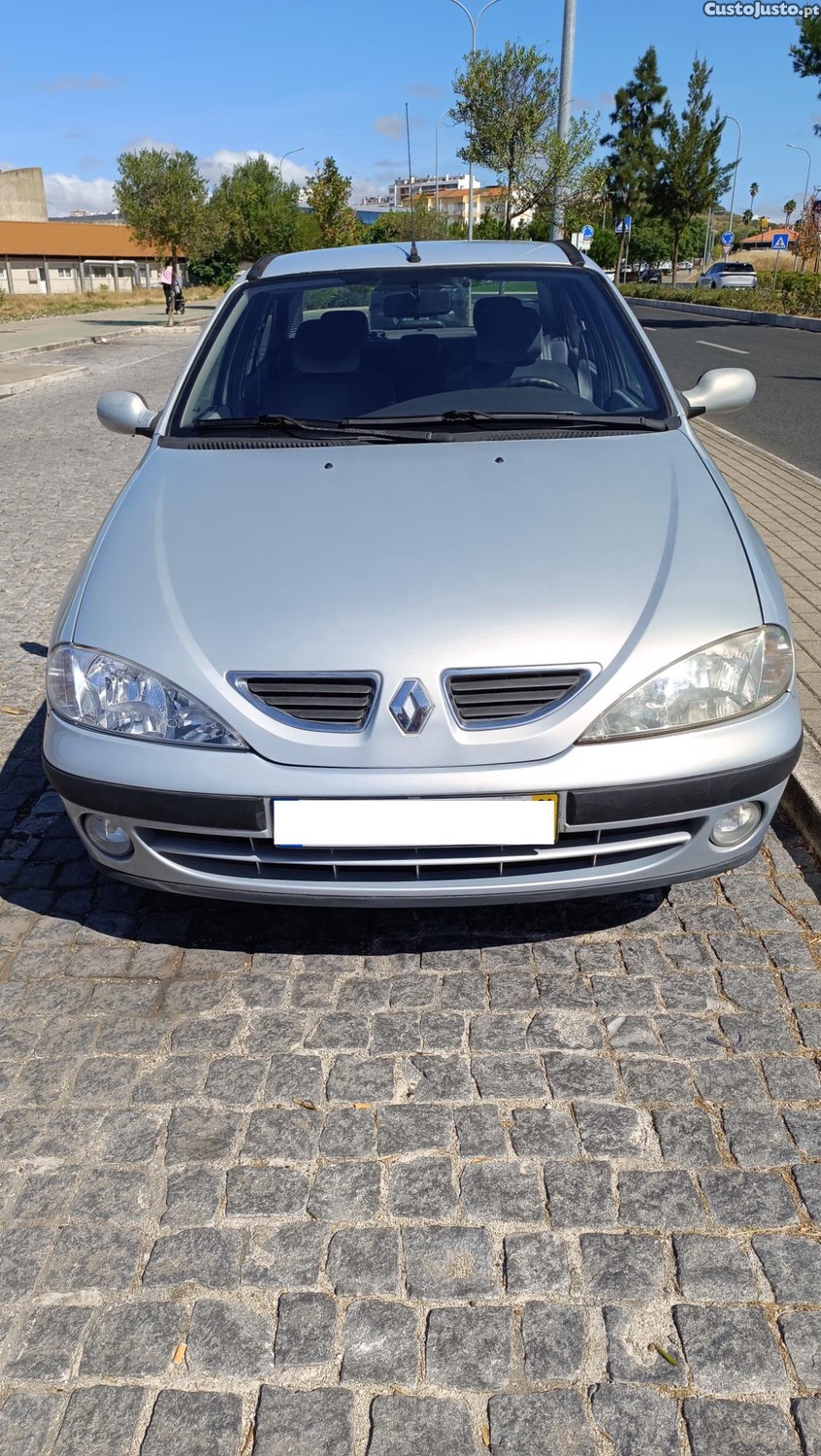 Renault Mégane Classic — fotografia 12