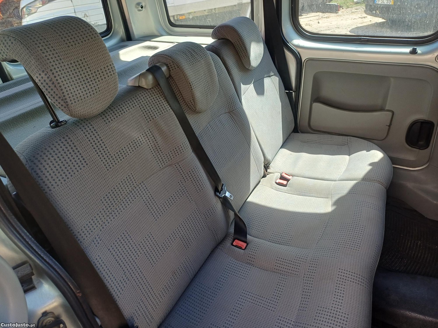 Renault Kangoo 1.5 dci 5 lugares — fotografia 3