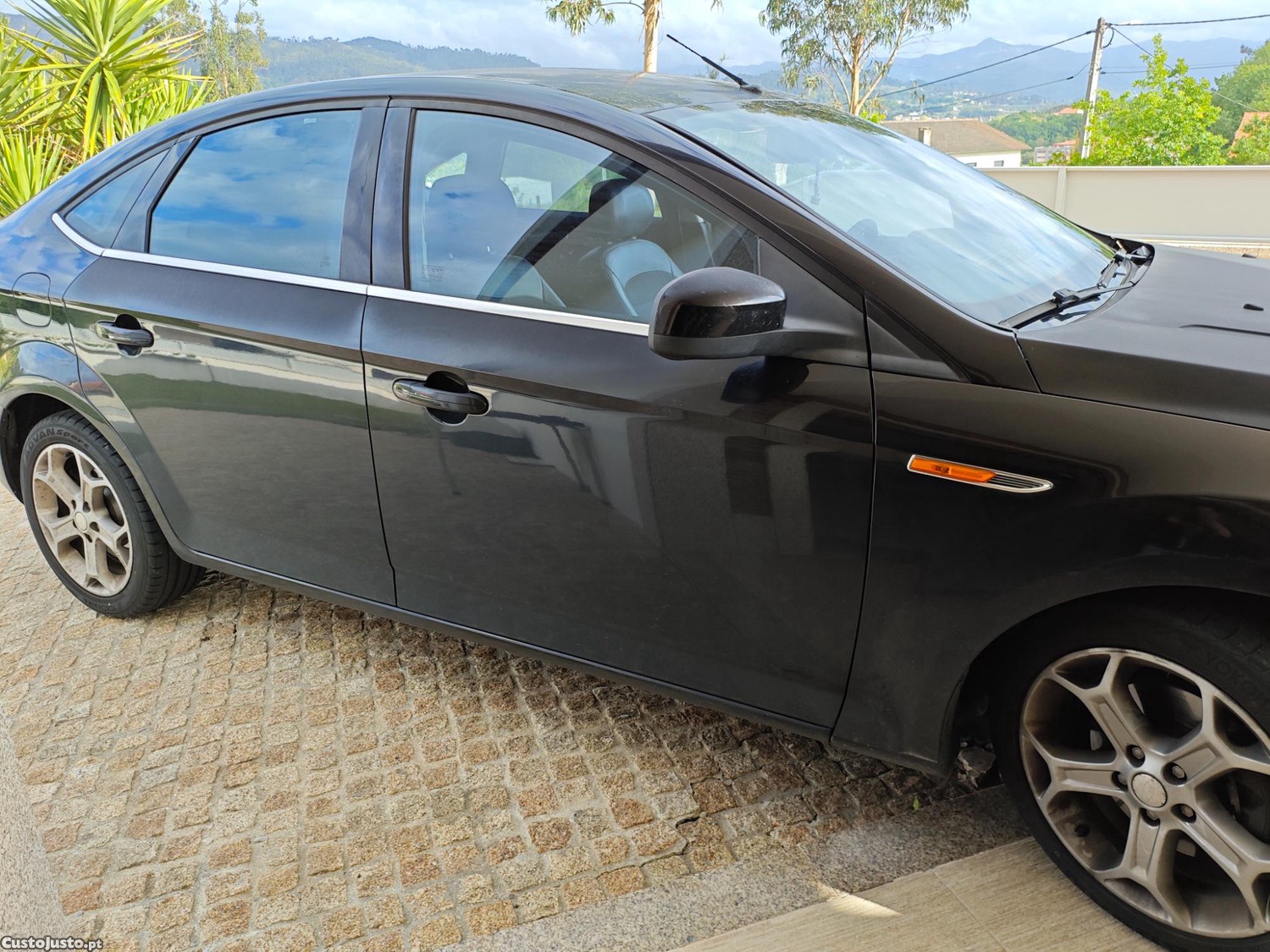 Ford Mondeo Titanium 1.8tdci — fotografia 2
