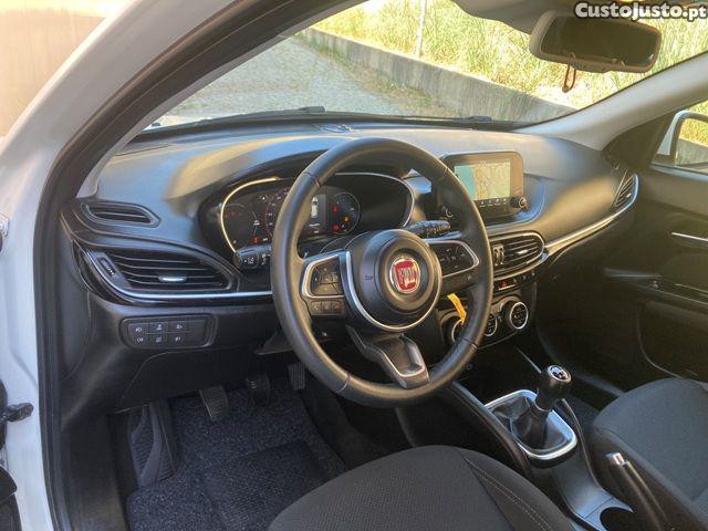Fiat Tipo 1.3 MultiJet Life — fotografia 18