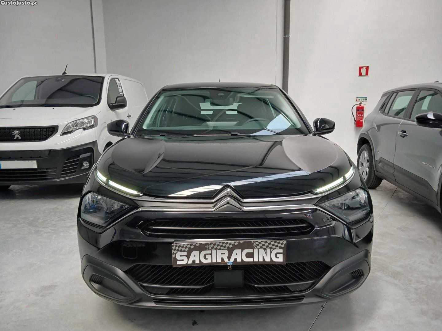 Citroën e-C4 136 YOU — fotografia 15