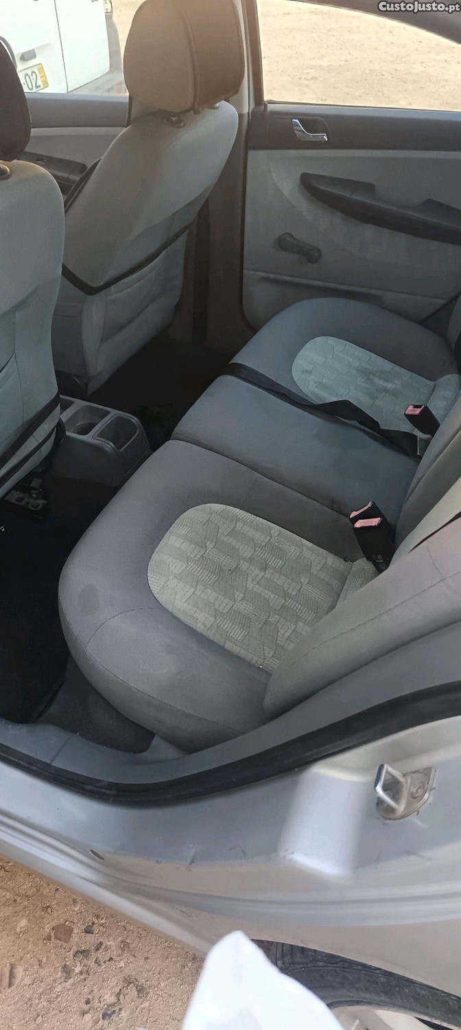 Skoda Fabia 6Y — fotografia 6