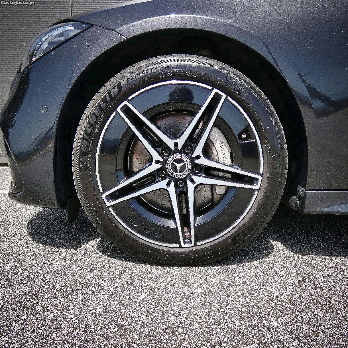 Mercedes-Benz C 300 e AMG — fotografia 8