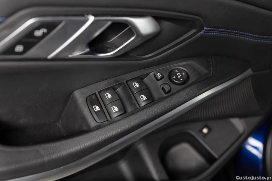BMW 320 e Pack Desportivo M — fotografia 5
