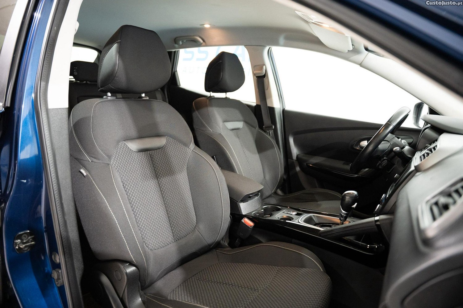 Renault Kadjar 1.5 Blue dCi Intens EDC — fotografia 3